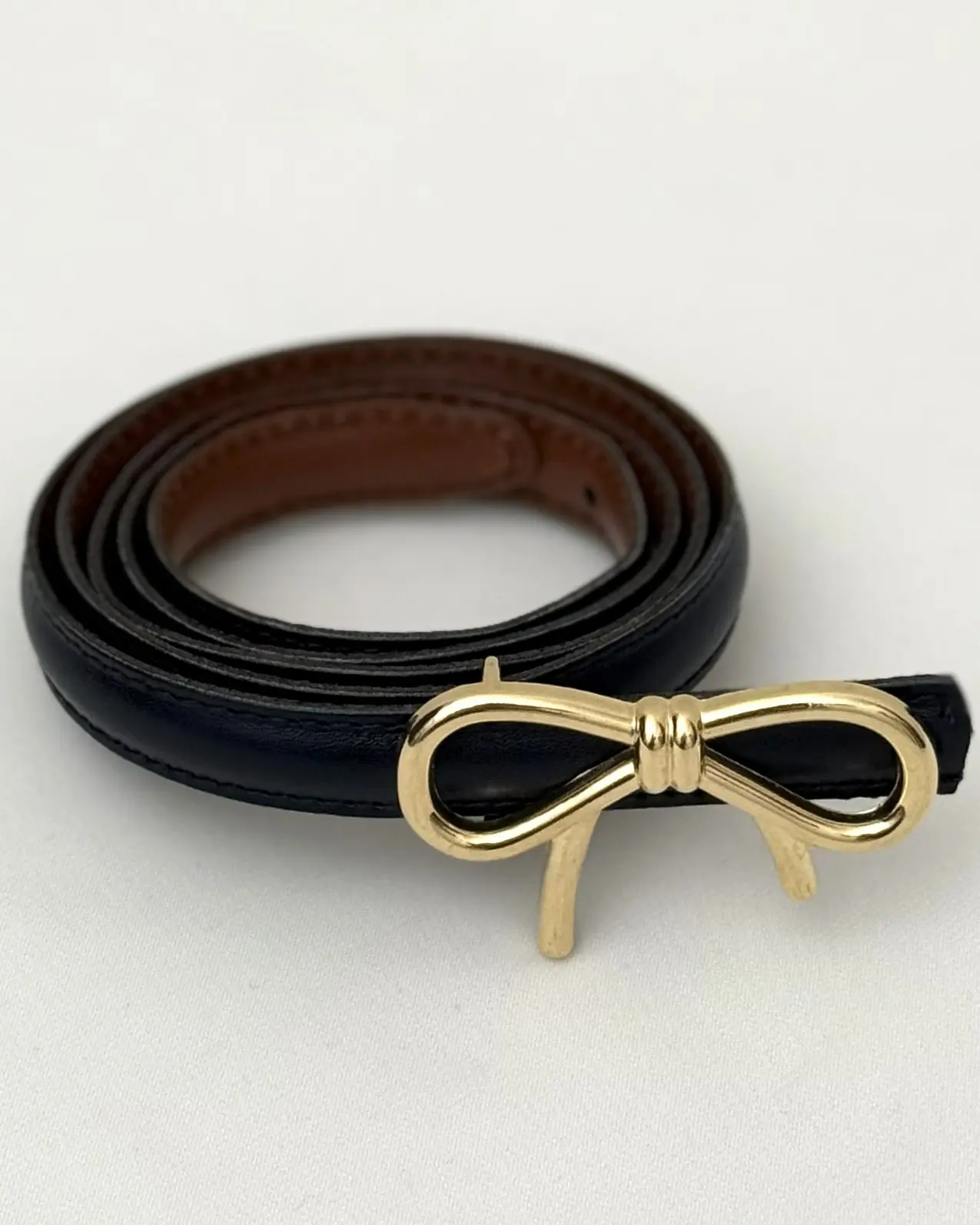 کمربند زنانه چرم سگک پاپیونی